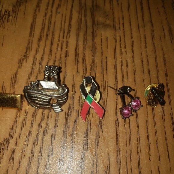 Random Pins Bundle - Picture 4 of 7